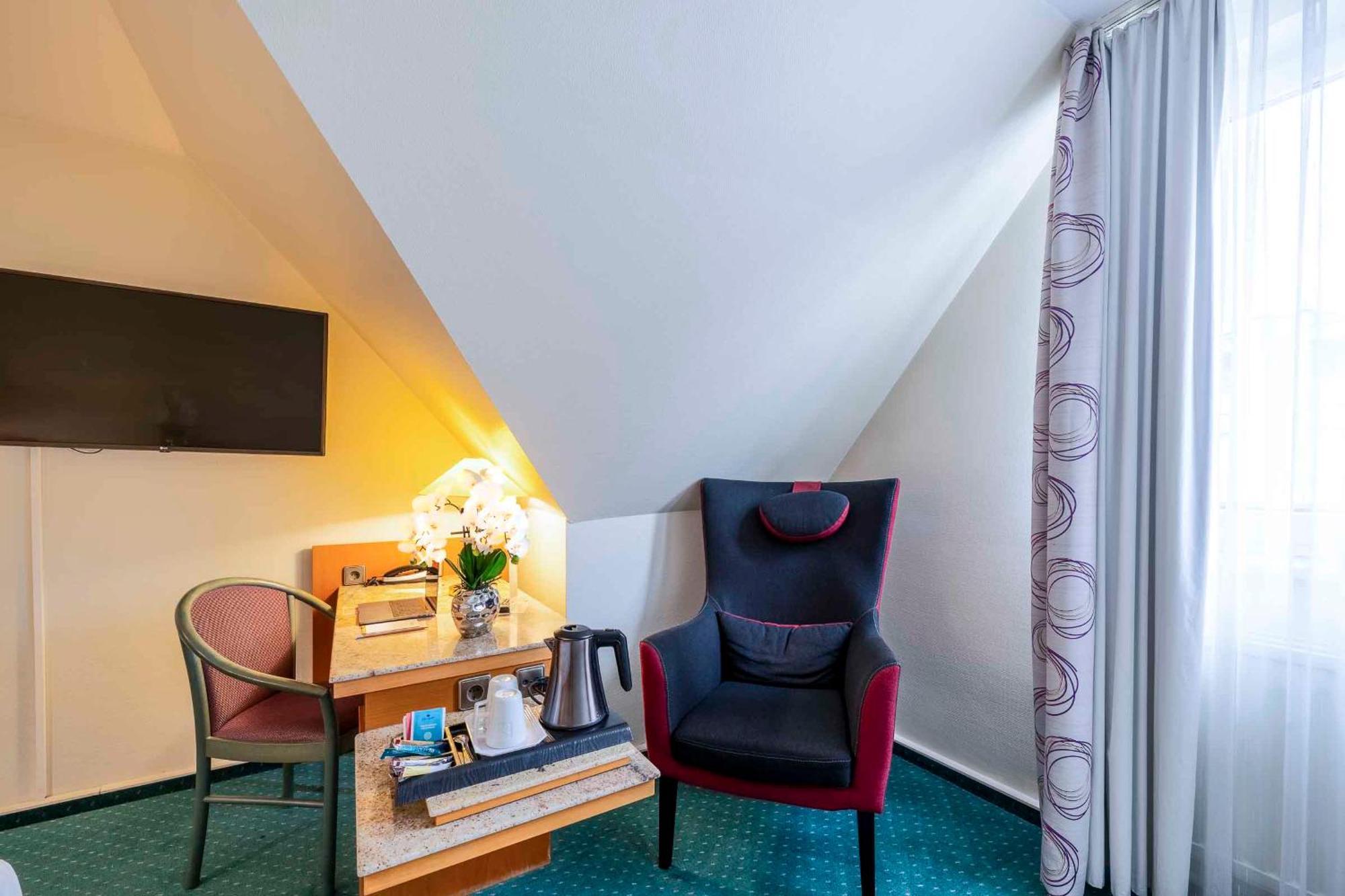 Plaza Inn Blankenburg Ditzingen, Sure Hotel Collection Экстерьер фото