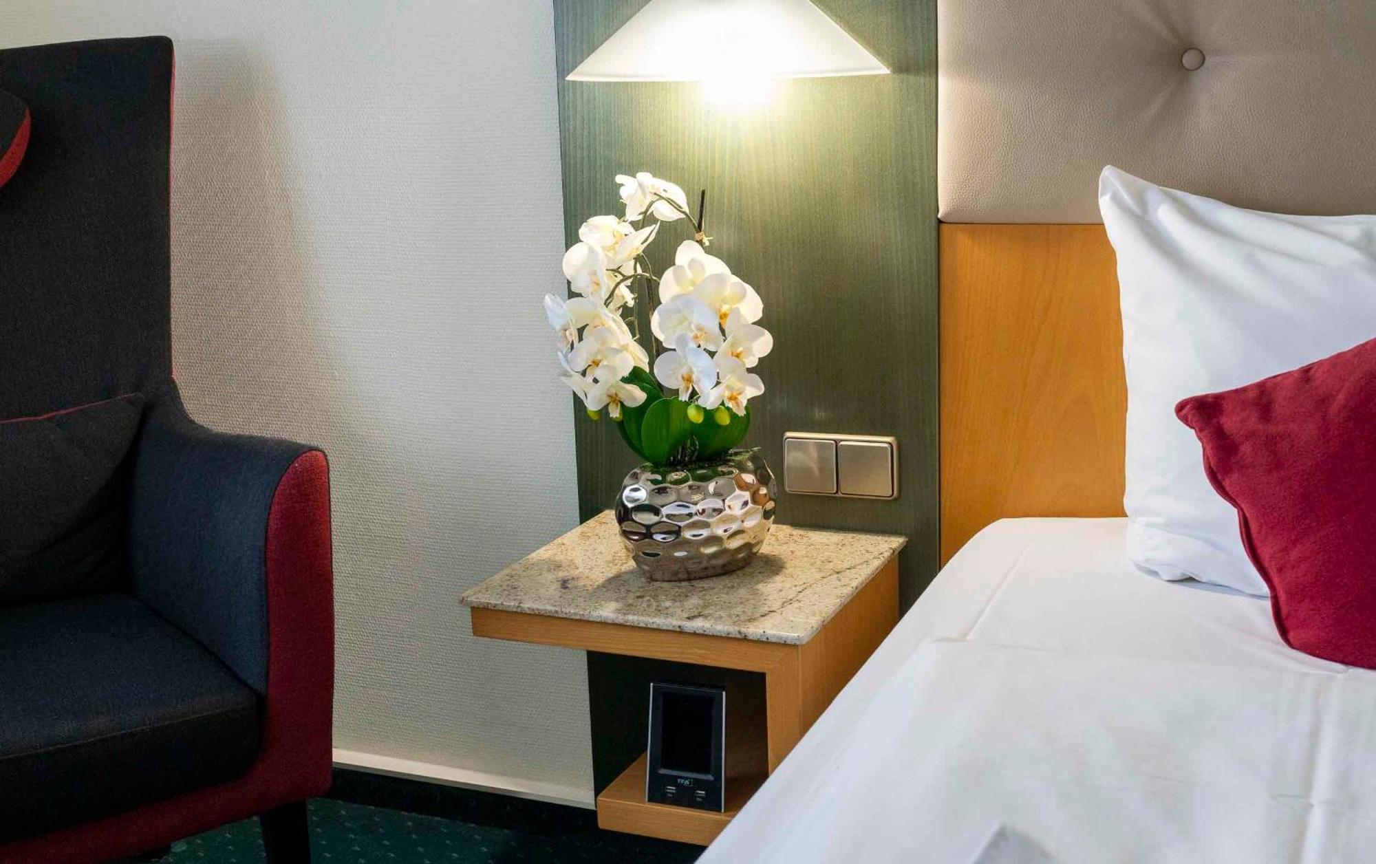 Plaza Inn Blankenburg Ditzingen, Sure Hotel Collection Экстерьер фото