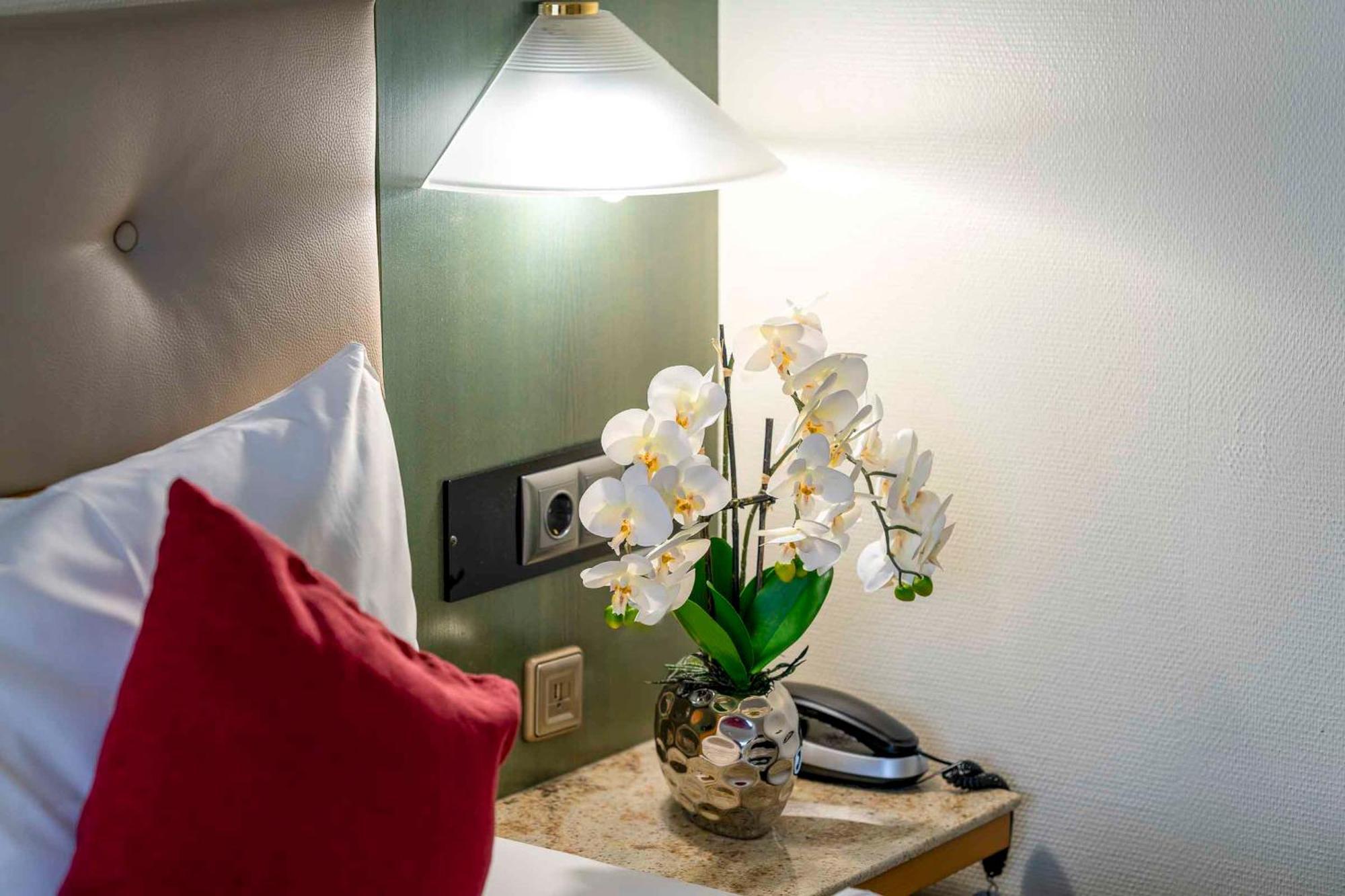 Plaza Inn Blankenburg Ditzingen, Sure Hotel Collection Экстерьер фото