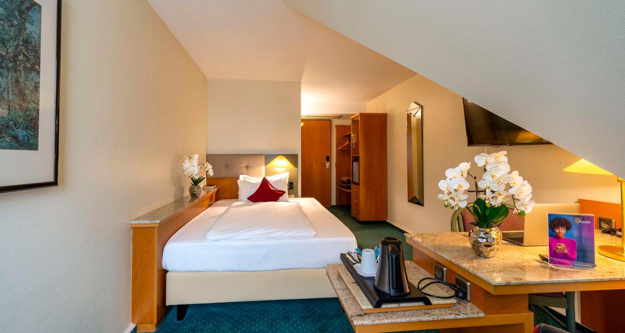 Plaza Inn Blankenburg Ditzingen, Sure Hotel Collection Экстерьер фото
