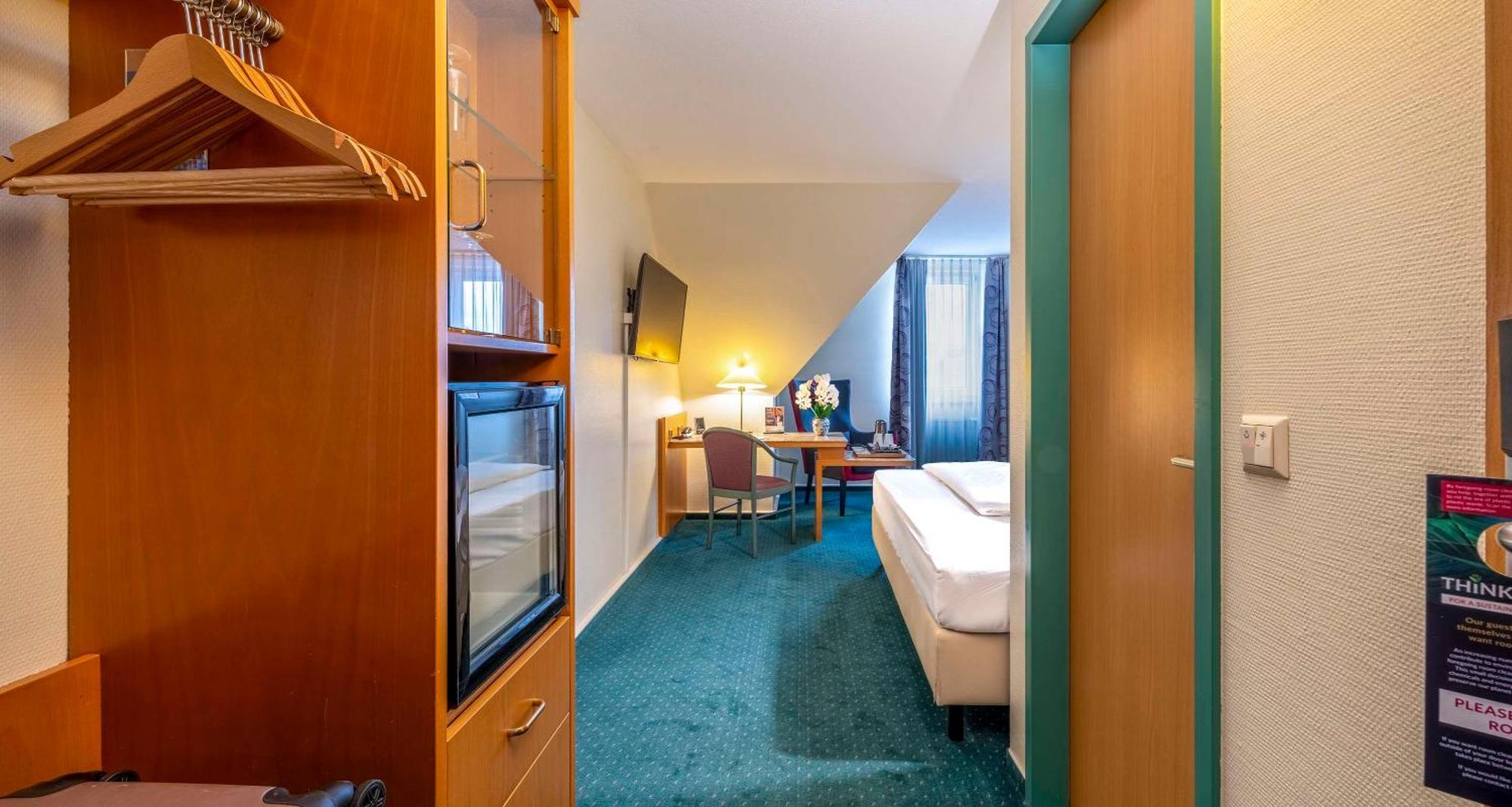 Plaza Inn Blankenburg Ditzingen, Sure Hotel Collection Экстерьер фото
